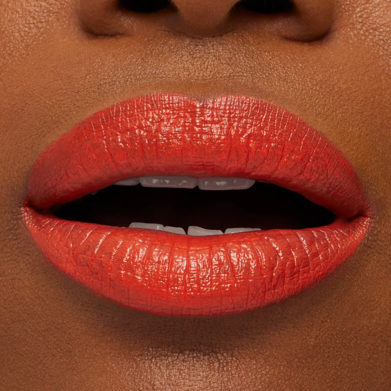 Barra de labios M·A·Cximal Sleek Satin Lipstick