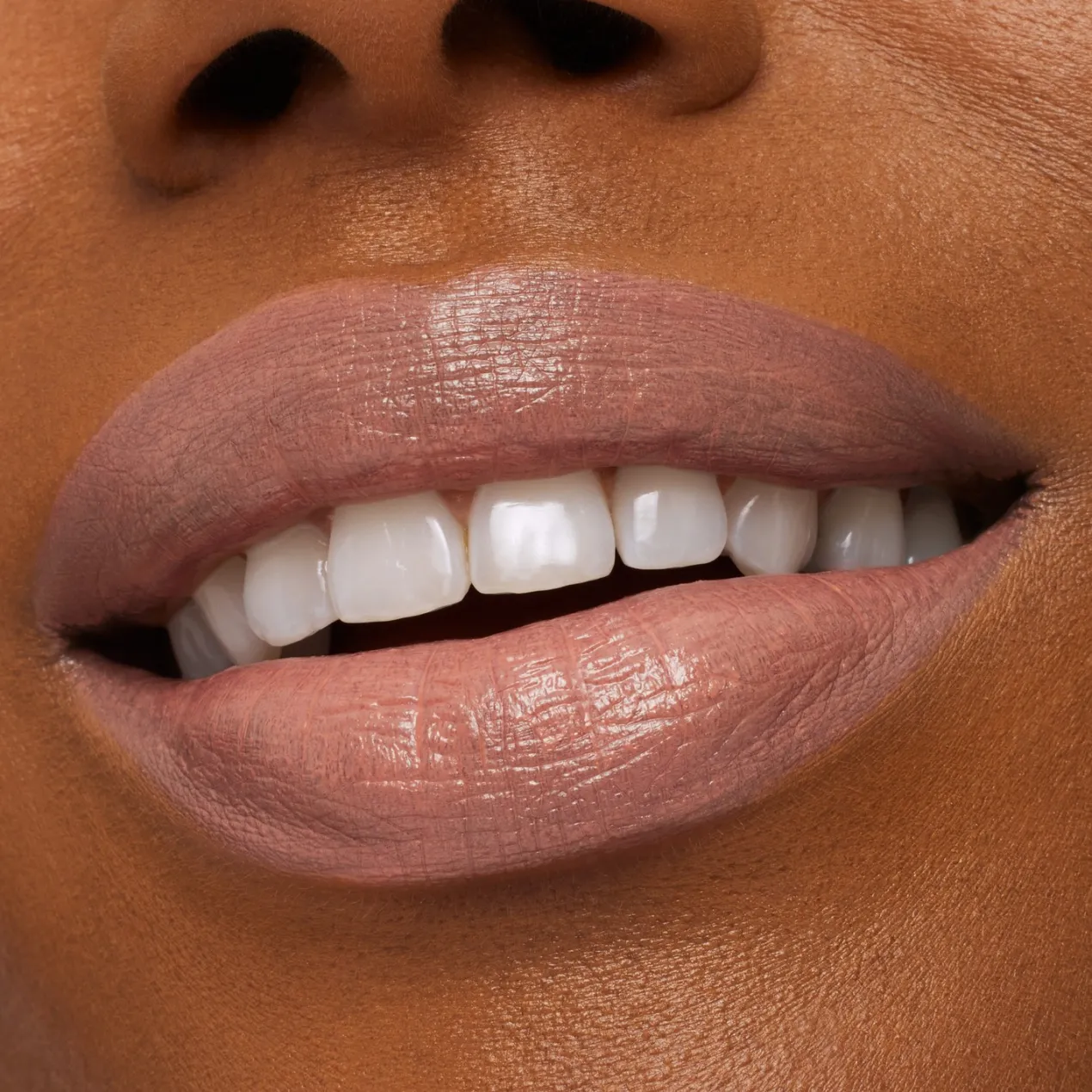 Barra de labios M·A·Cximal Sleek Satin Lipstick