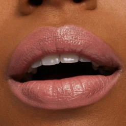 Barra de labios M·A·Cximal Sleek Satin Lipstick