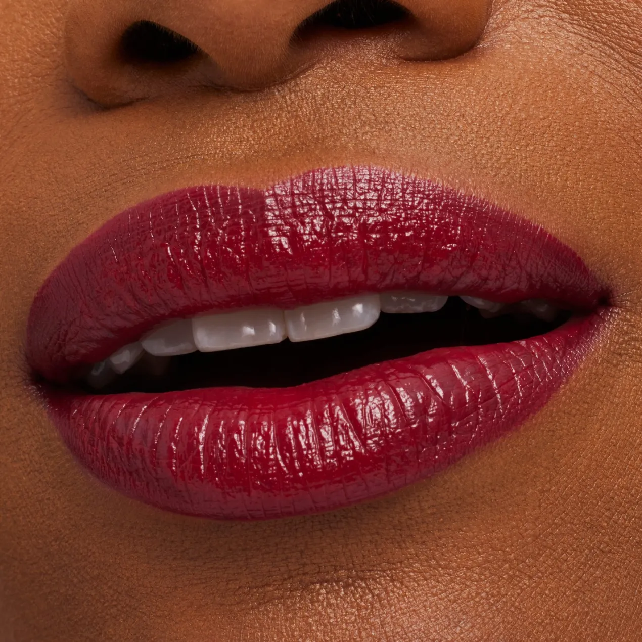 Barra de labios M·A·Cximal Sleek Satin Lipstick