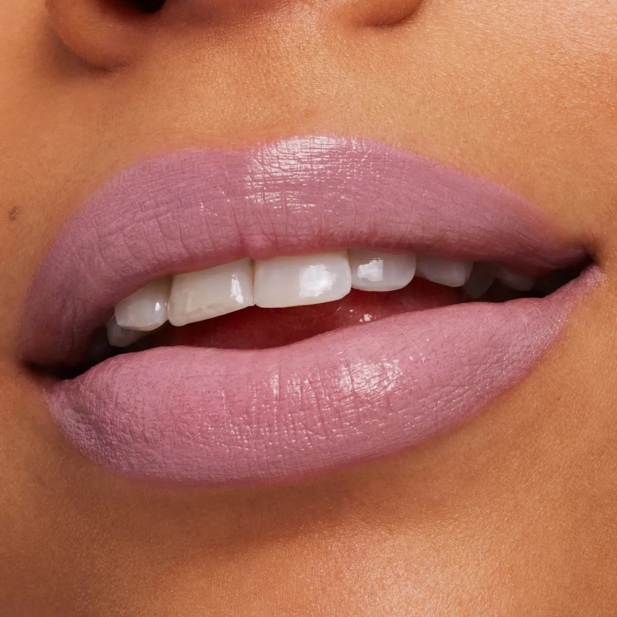 Barra de labios M·A·Cximal Sleek Satin Lipstick