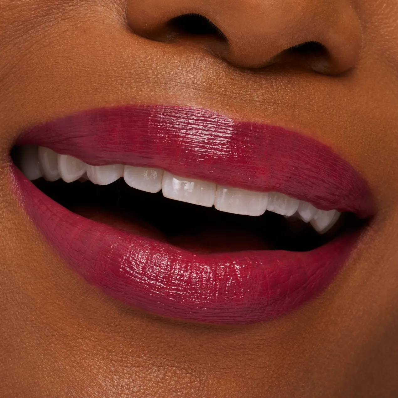 Barra de labios M·A·Cximal Sleek Satin Lipstick
