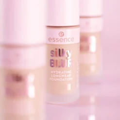 Base de Maquillaje Hidratante Silky Blur