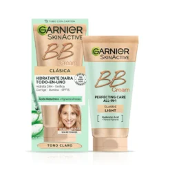 BB Cream Clásica con Vitamina C Hidratante con Color y SPF 15