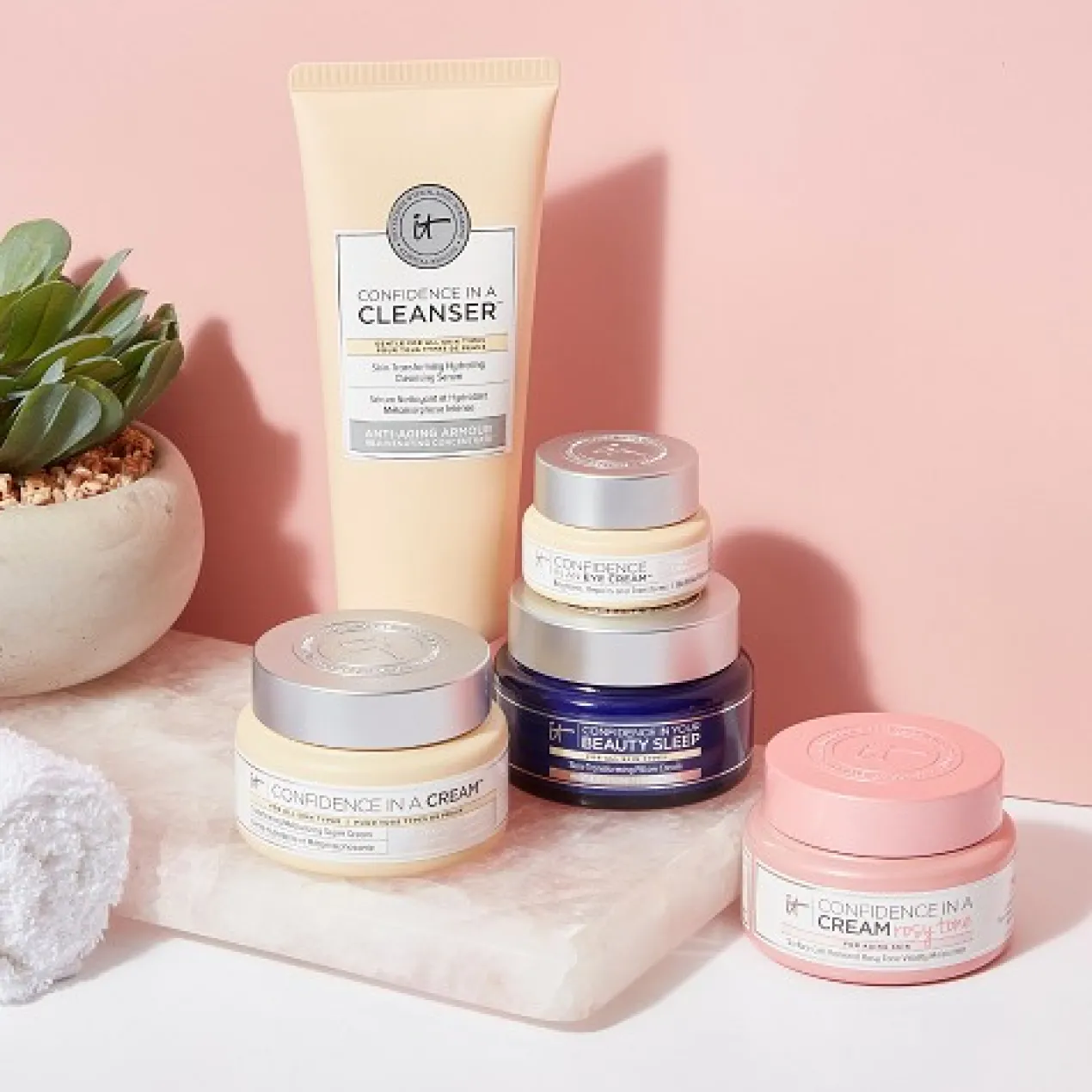 Confidence Limpiador Facial con Sérum Hidratante