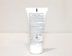 Crema Facial Protectora con Color Natural SPF50+