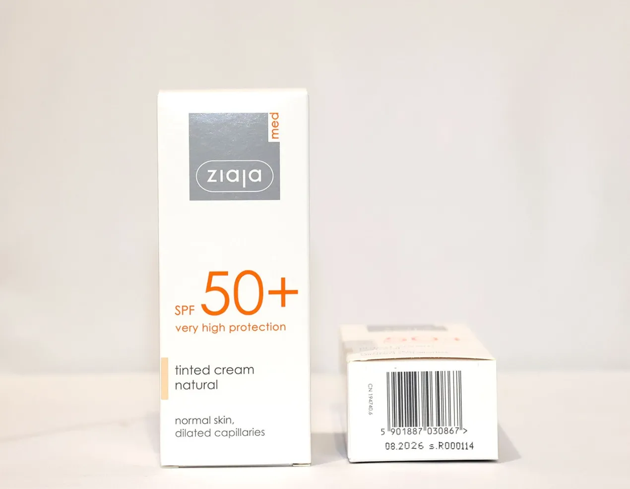 Crema Facial Protectora con Color Natural SPF50+