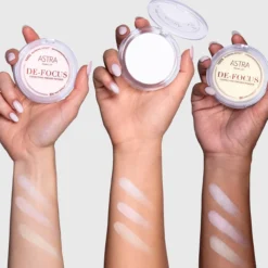 De-Focus Smoothing Pressed Powder