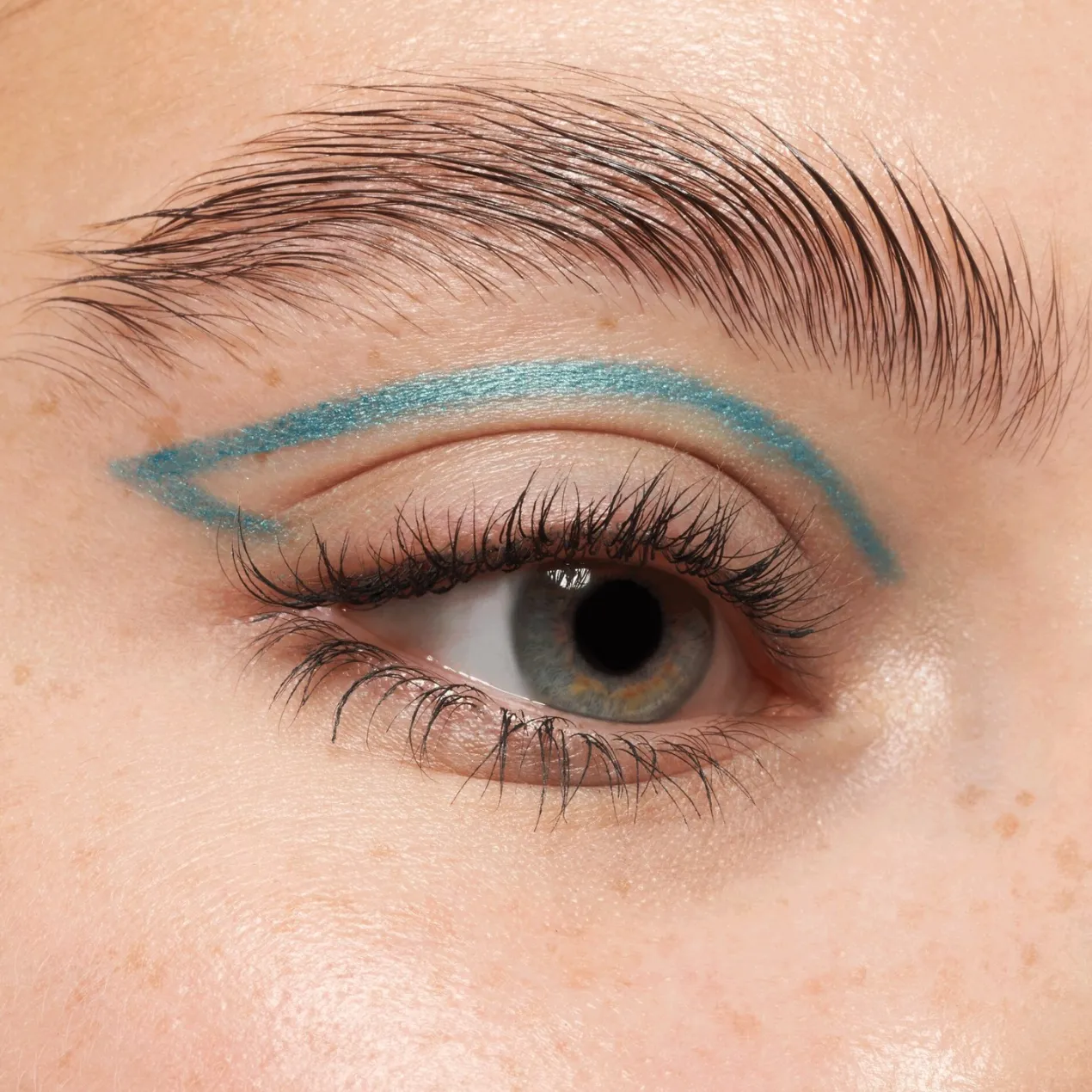 Delineador de ojos Kajal Pencil