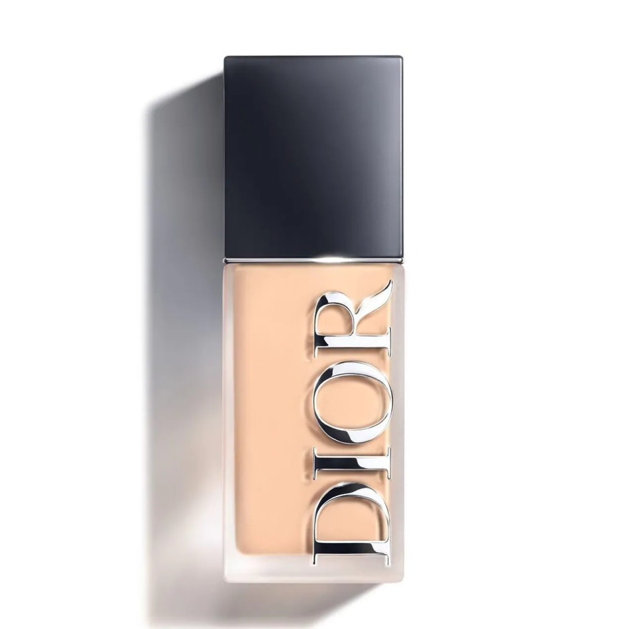 Dior Forever Skin Wear Base de maquillaje mate con efecto difuminado