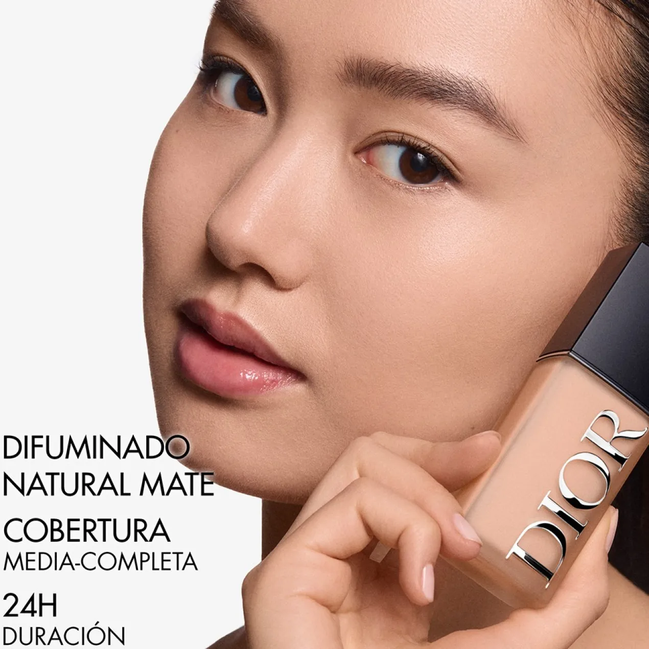 Dior Forever Skin Wear Base de maquillaje mate con efecto difuminado