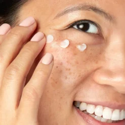 Eye Zone Treatment Contorno de Ojos