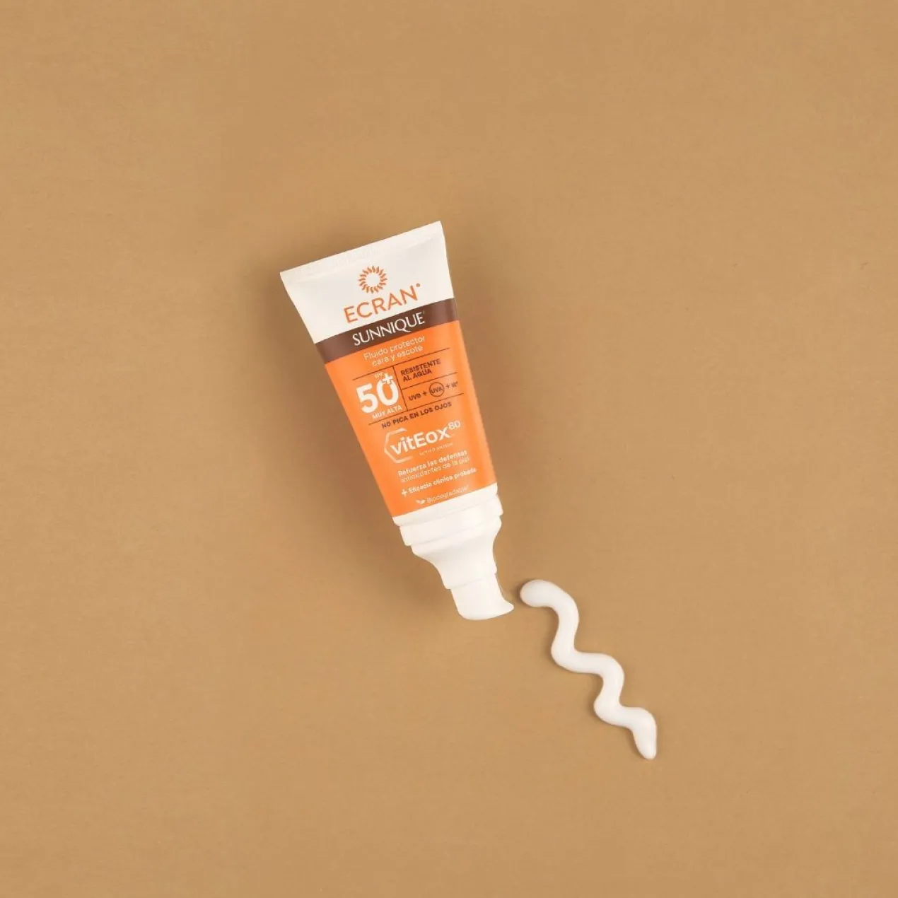 Fluido Solar Cara y Escote SPF 50+