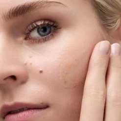 Glam In Gold Hydrating Primer