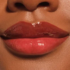 Gloss Obsessed Lip Glaze