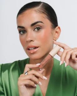 Inglot x Rocío Camacho Glow Up Lip Gloss Dark'n'Stormy