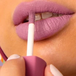 Labial Líquido The Longwear Lipstick