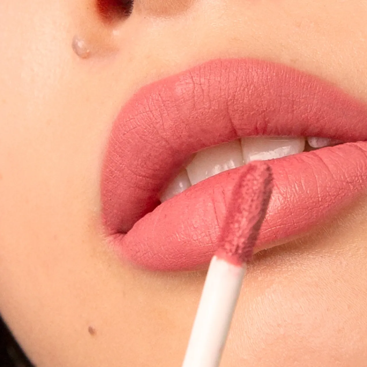 Labial Líquido The Longwear Lipstick