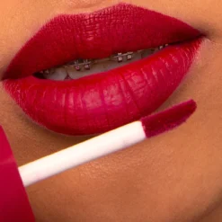 Labial Líquido The Longwear Lipstick