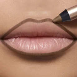Lip Idôle Lip Shaper Perfilador de Labios con Acabado Mate