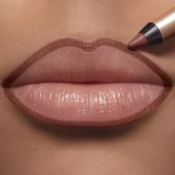 Lip Idôle Lip Shaper Perfilador de Labios con Acabado Mate