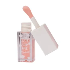 Lip Oil Massage