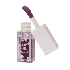 Lip Oil Massage