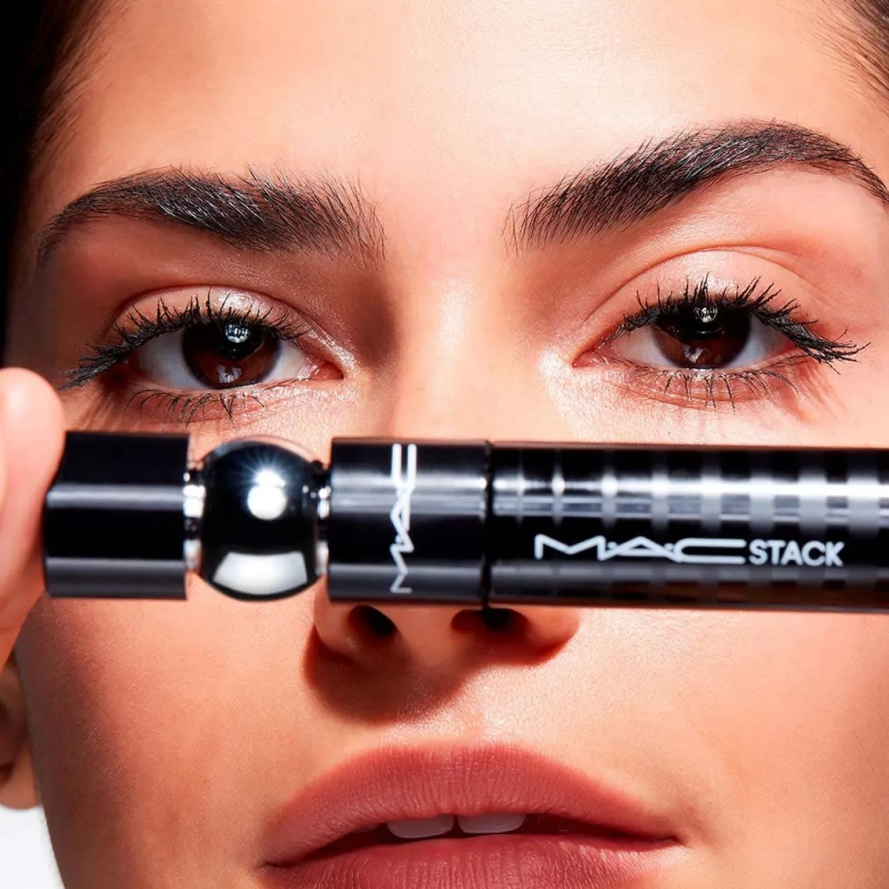 Macstack Máscara de Pestañas Volumen y Longitud