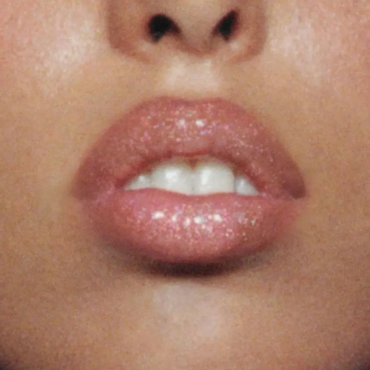 Me Like Voluminizing Lip Gloss Voluminizador de Labios