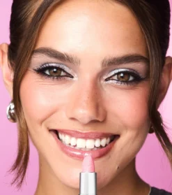 Metallic Muse Barra de Labios con Purpurina