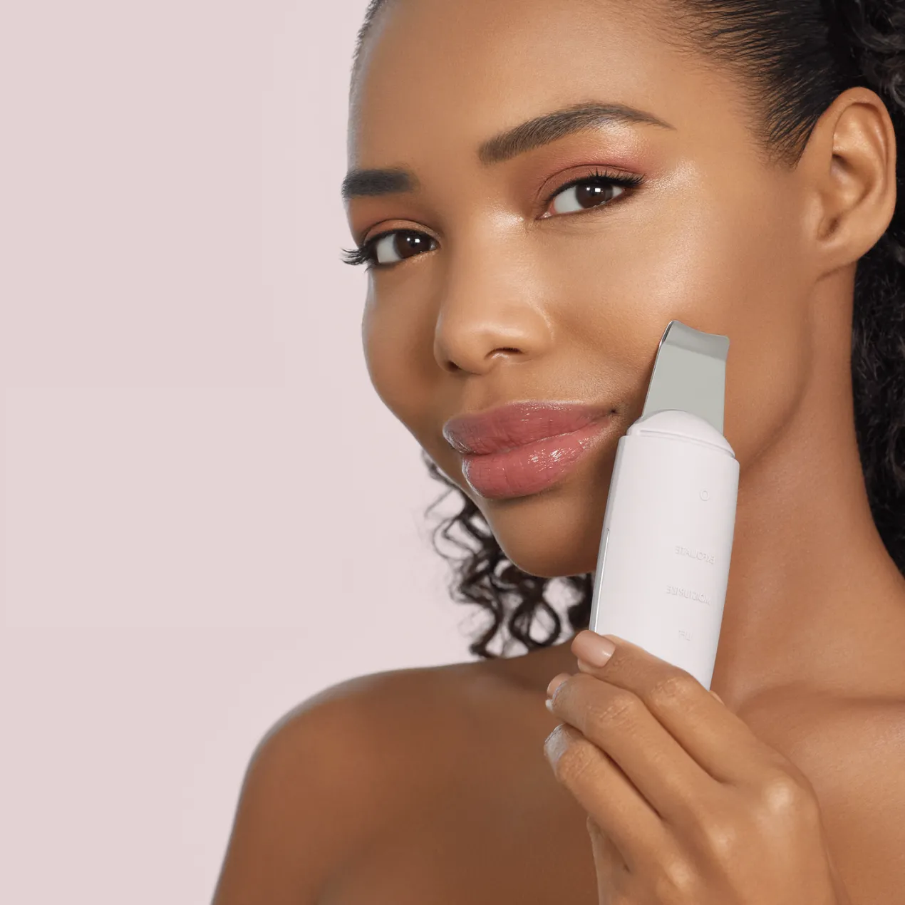 Microcurrent Skin Scrubber & Blackhead