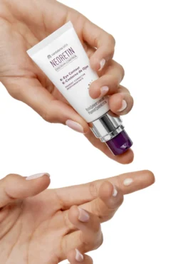 Neoretin Discrom K-Contorno de Ojos Despigmentante