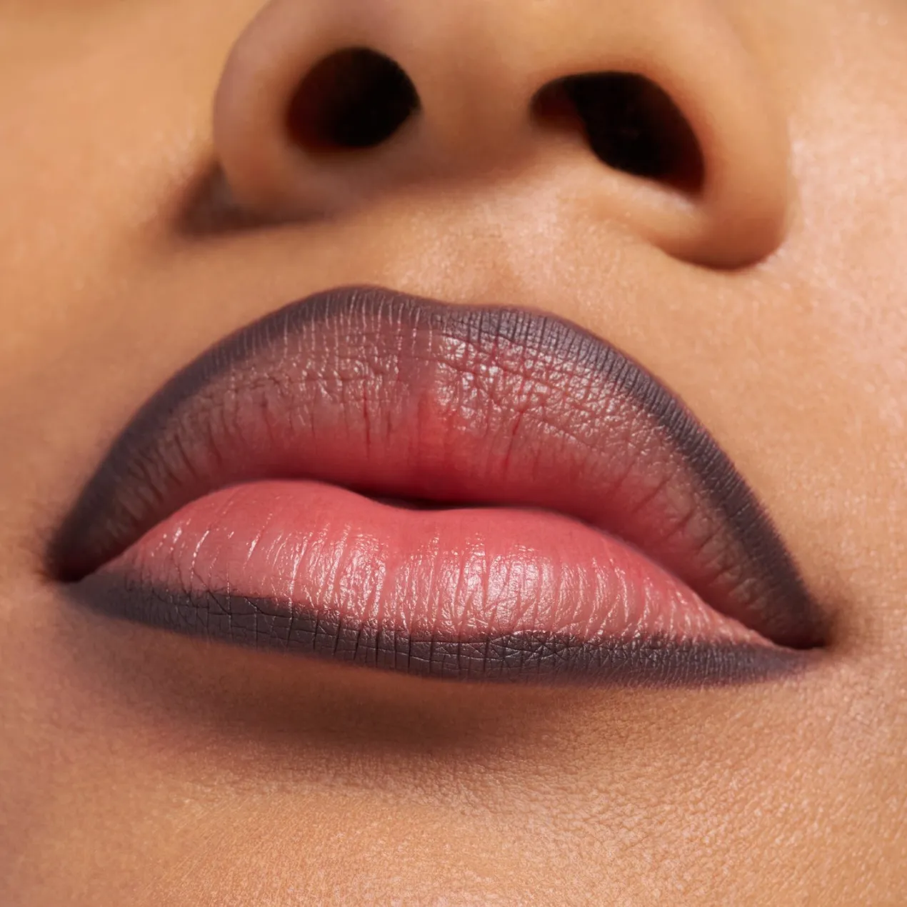 Perfilador de Labios Matte Comfort 8h
