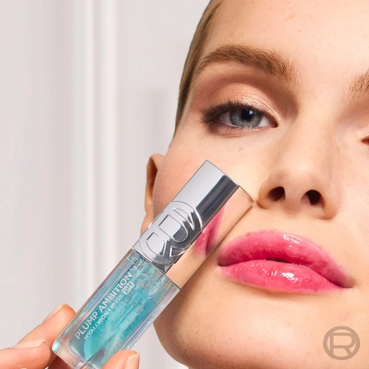 Plump Ambition Aceite Labial con Ácido Hialurónico y Tripéptidos