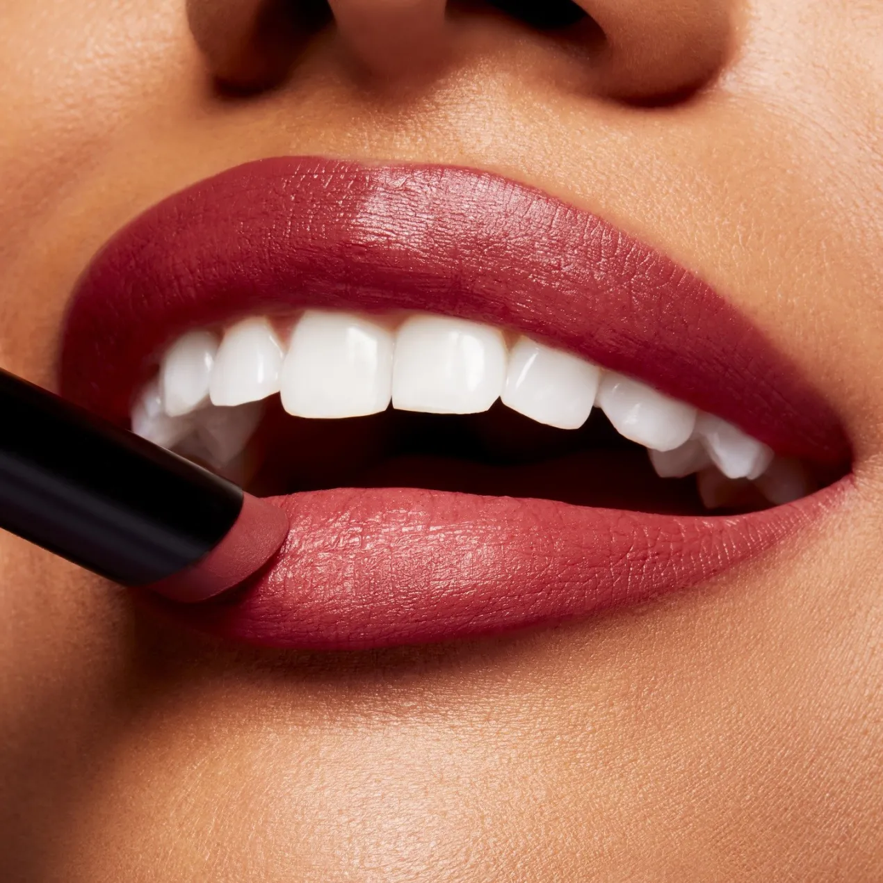 Powder Kiss Velvet Blur Barra de Labios Matte