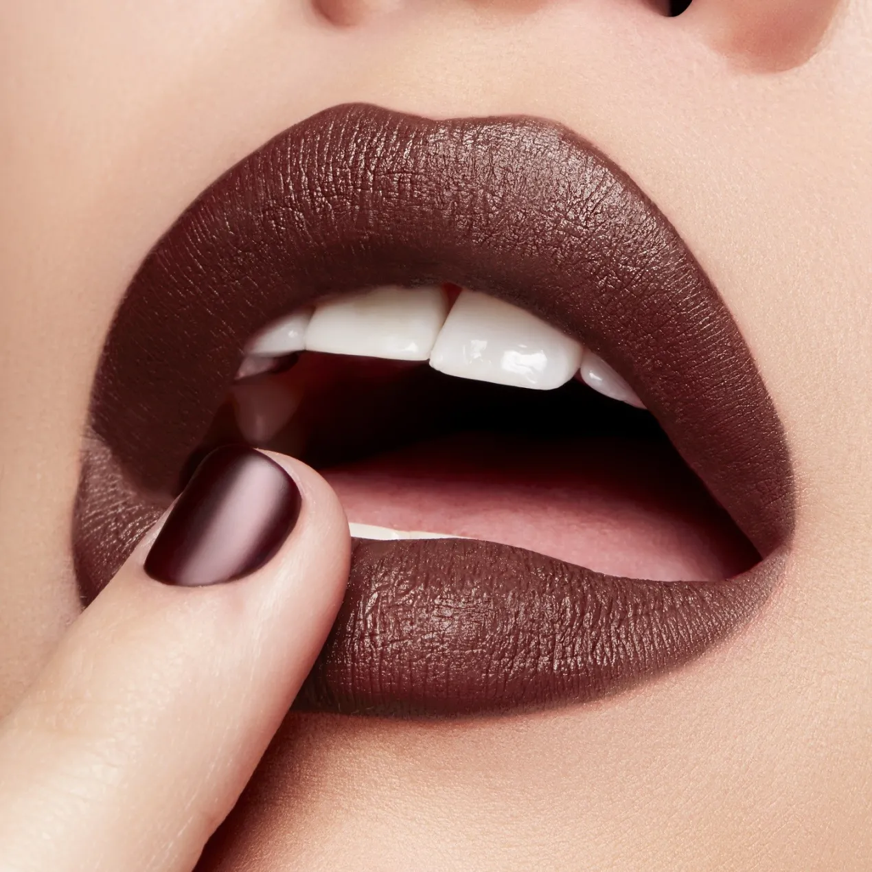 Powder Kiss Velvet Blur Barra de Labios Matte