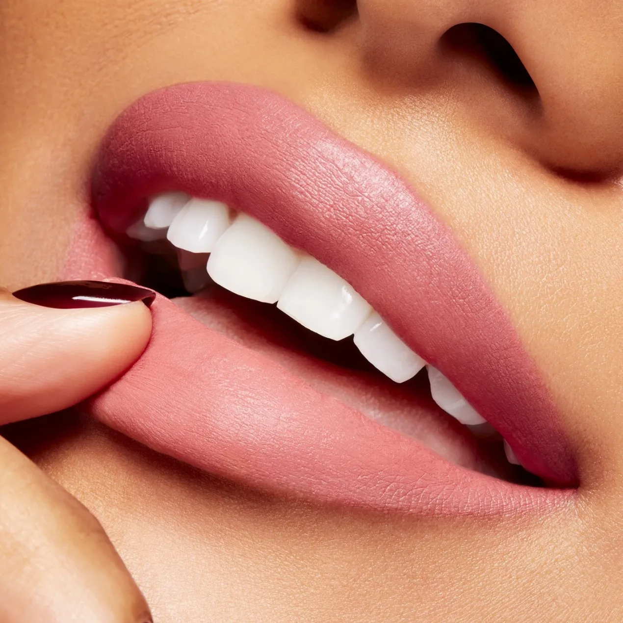 Powder Kiss Velvet Blur Barra de Labios Matte