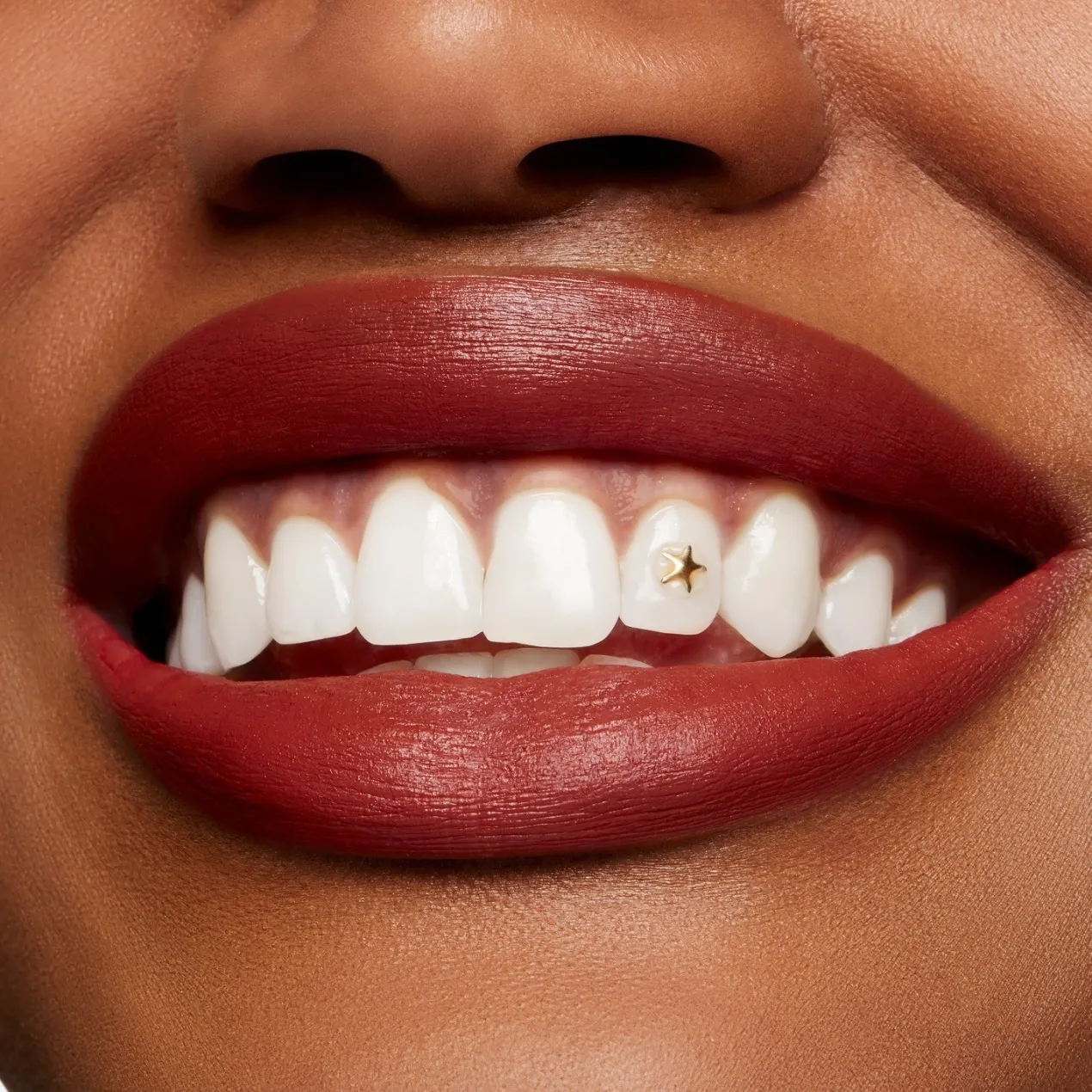 Powder Kiss Velvet Blur Barra de Labios Matte