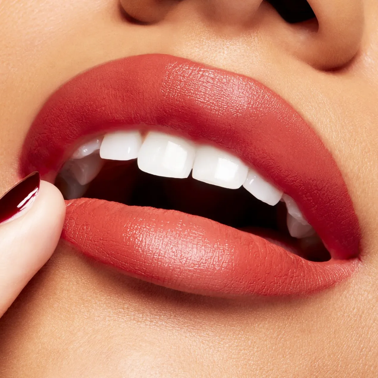 Powder Kiss Velvet Blur Barra de Labios Matte