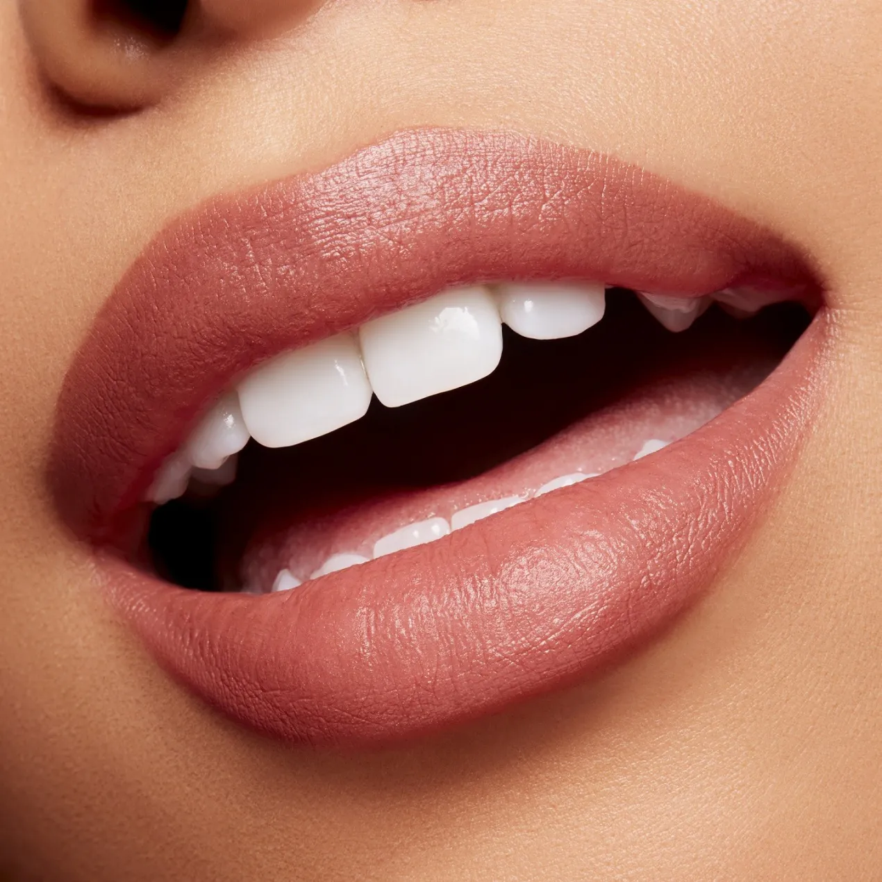 Powder Kiss Velvet Blur Barra de Labios Matte