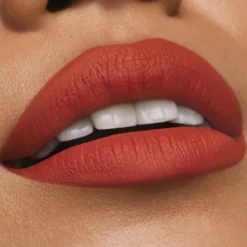 Pure Color Barra de Labios Mate de Larga Duración