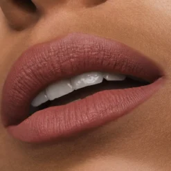 Pure Color Barra de Labios Mate de Larga Duración