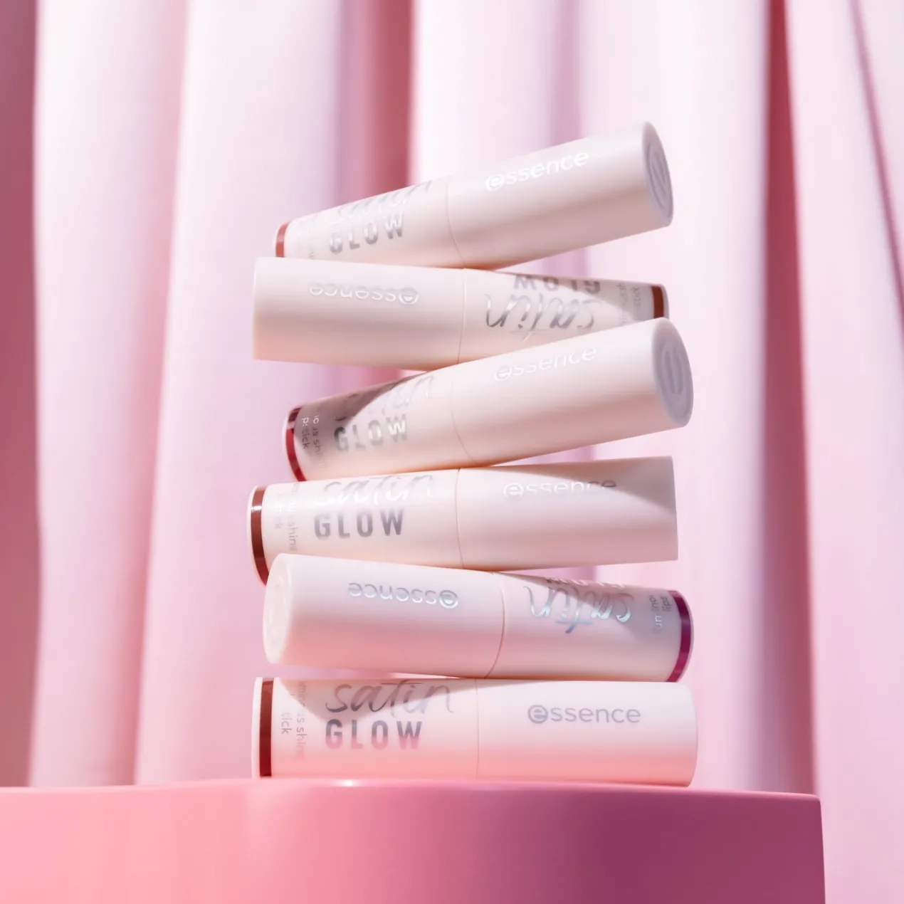 Satin Glow Barra de Labios con Brillo Luminoso