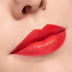Satin Glow Barra de Labios con Brillo Luminoso