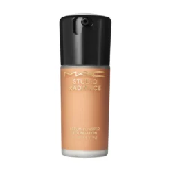 Studio Radiance Serum - Powered Foundation Base de maquillaje 24 hs hidratación