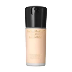 Studio Radiance Serum - Powered Foundation Base de maquillaje 24 hs hidratación