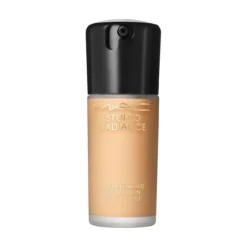 Studio Radiance Serum - Powered Foundation Base de maquillaje 24 hs hidratación