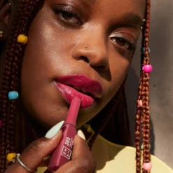 The Color Lip Glow