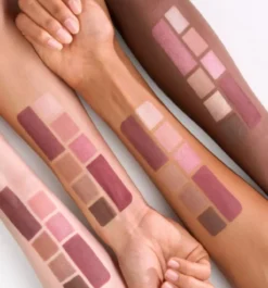 The Deep Velvet Paleta Sombra Ojos