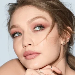 The Falsies Lash Lift Ultra Black Máscara de Pestañas